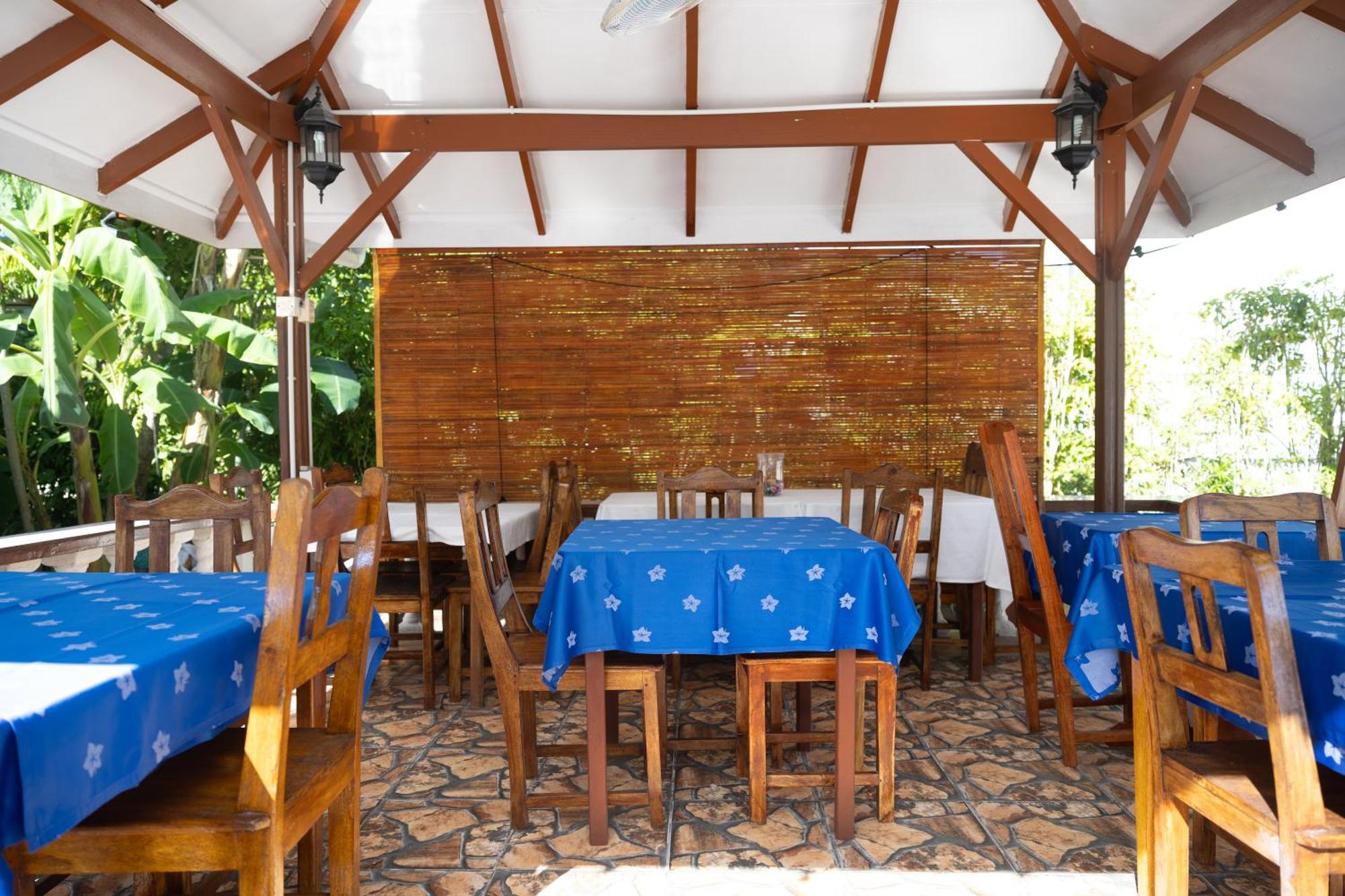 Pension Hibiscus La Digue Exterior photo