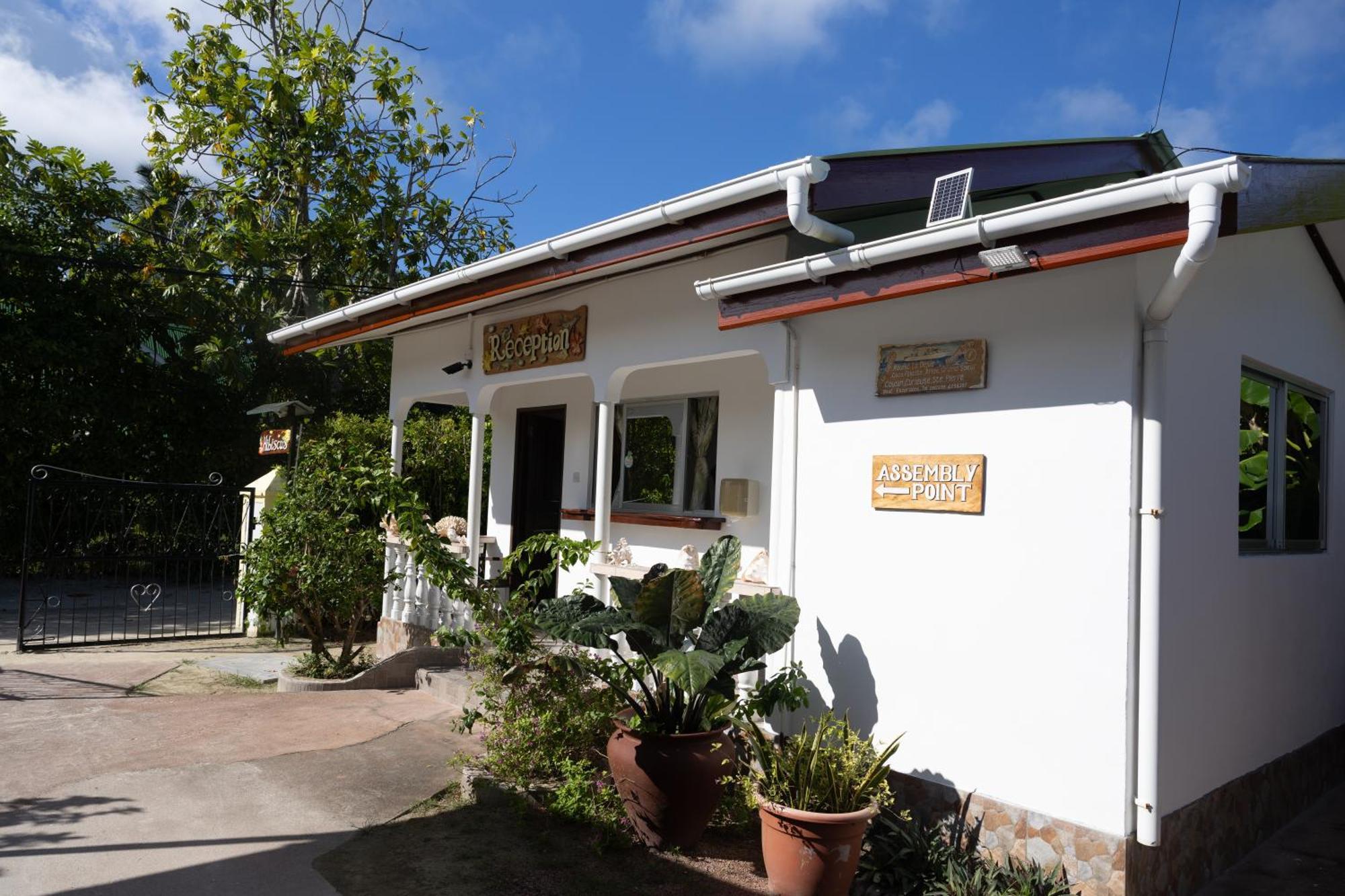 Pension Hibiscus La Digue Exterior photo